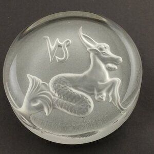 Vtg Fenton Capricorn Astrological Zodiac Sign Clear & Frosted Glass Paperweight